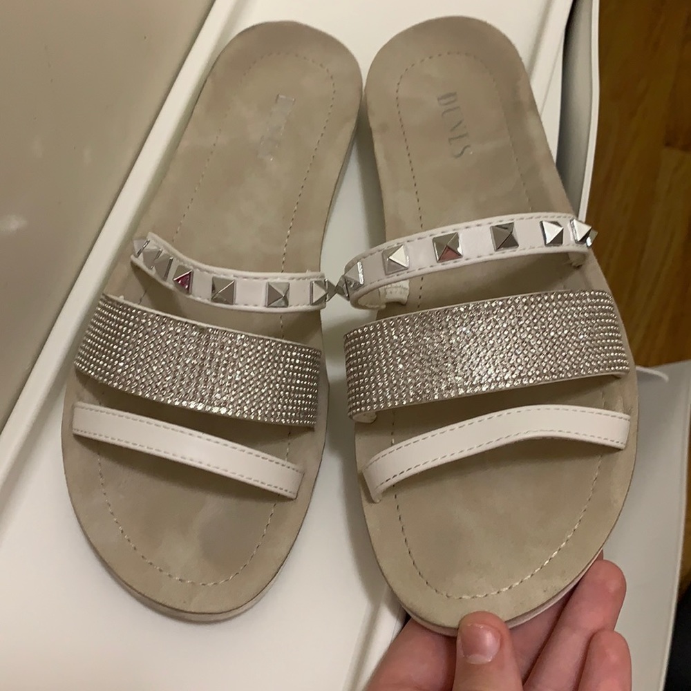 Sandals 8M size in Women’s. Worn once.